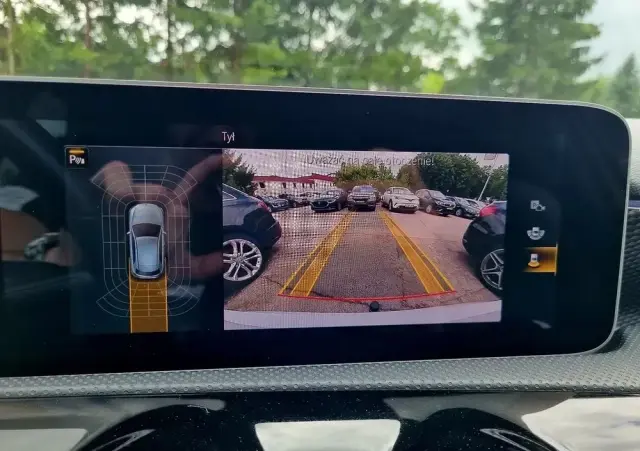 MERCEDES-BENZ Klasa A 180 d 7G-DCT