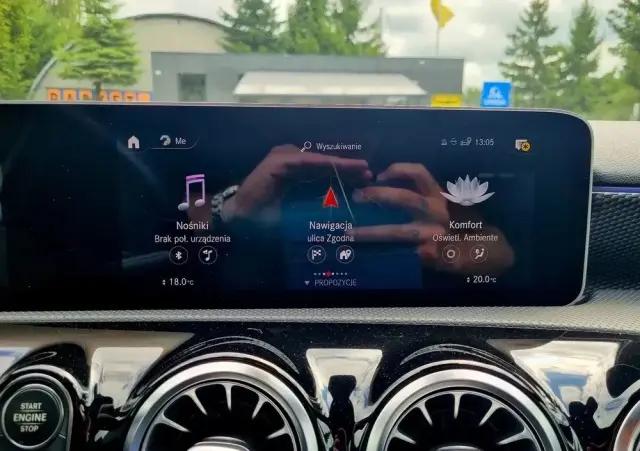 MERCEDES-BENZ Klasa A 180 d 7G-DCT