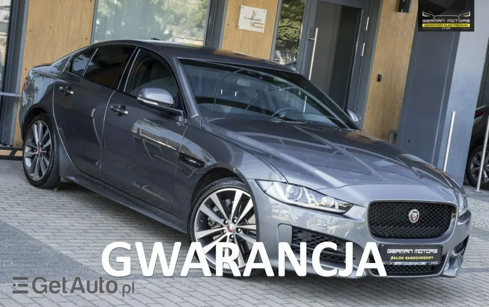 JAGUAR XE 