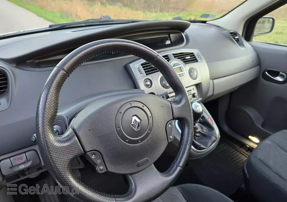 RENAULT Scenic 2.0 Confort Authentique