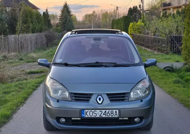 RENAULT Scenic 2.0 Confort Authentique