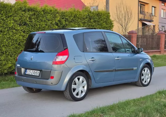 RENAULT Scenic 2.0 Confort Authentique
