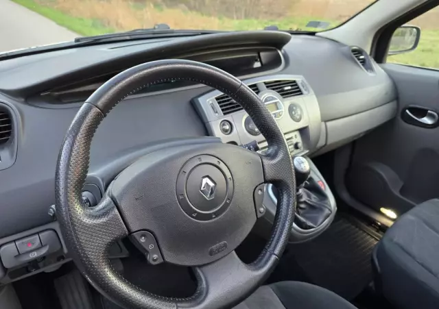 RENAULT Scenic 2.0 Confort Authentique
