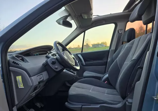 RENAULT Scenic 2.0 Confort Authentique