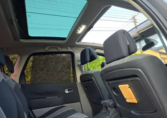 RENAULT Scenic 2.0 Confort Authentique