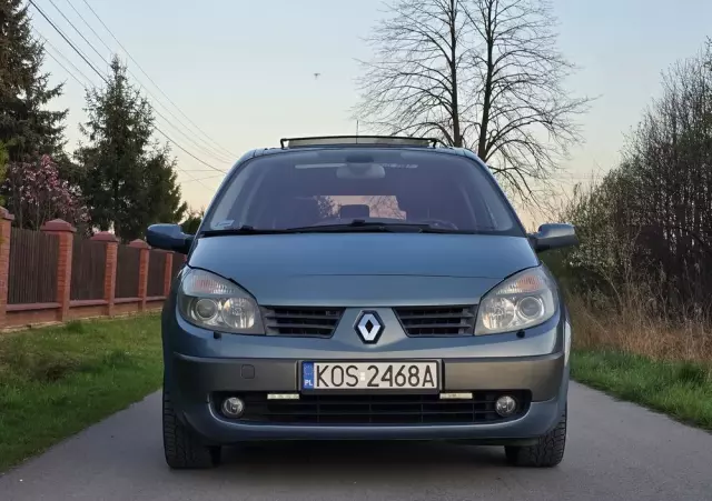 RENAULT Scenic 2.0 Confort Authentique