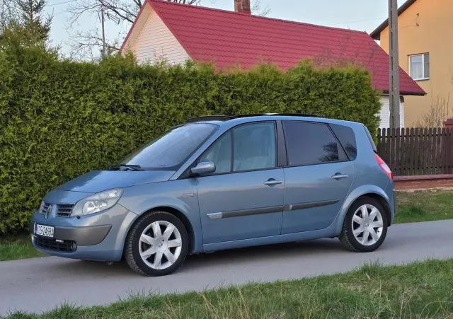 RENAULT Scenic 2.0 Confort Authentique