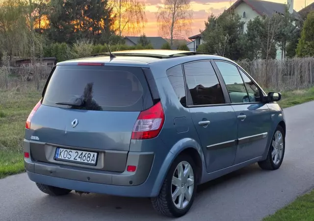 RENAULT Scenic 2.0 Confort Authentique
