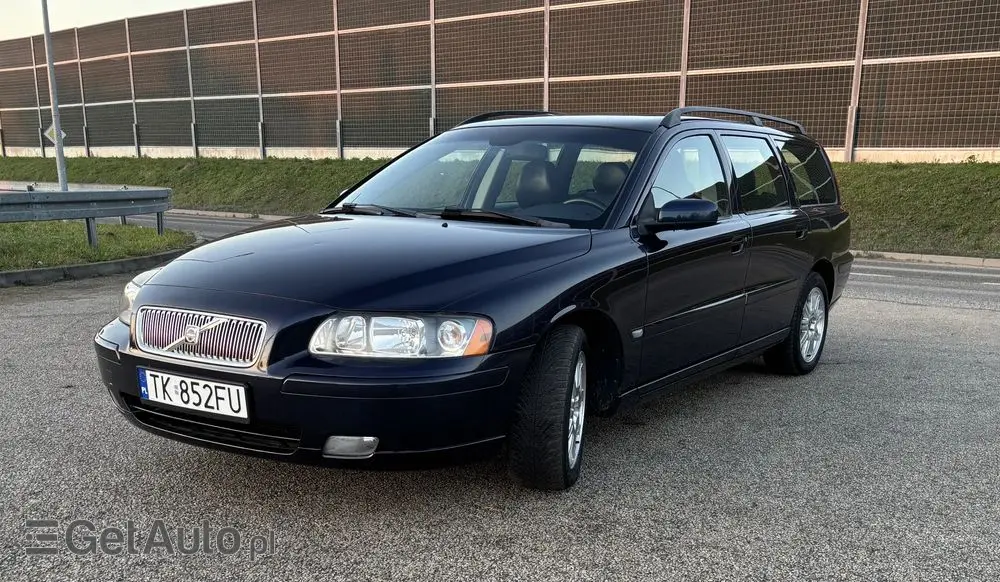 VOLVO V70 2.4 Momentum