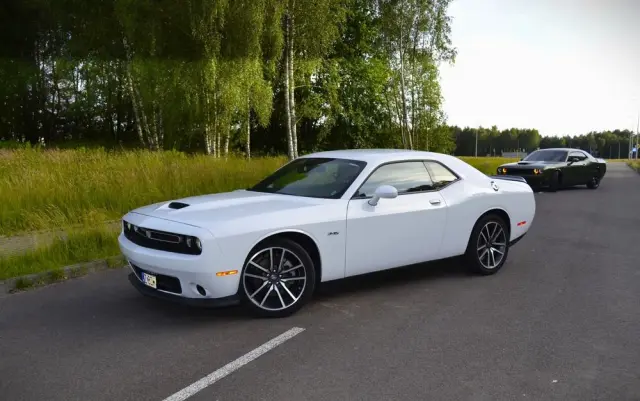 DODGE Challenger 5.7 R/T