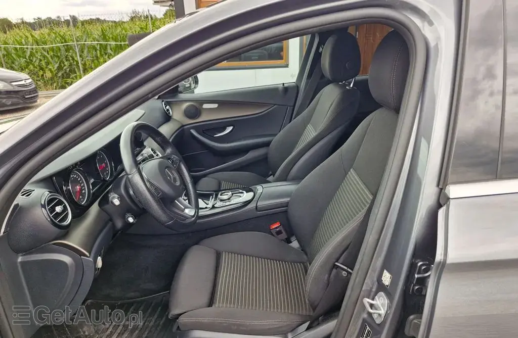 MERCEDES-BENZ Klasa E 