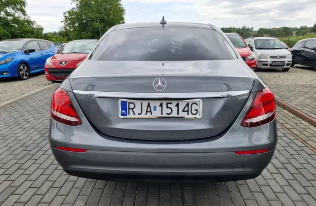 MERCEDES-BENZ Klasa E 