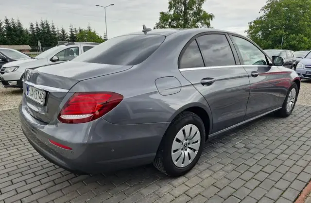 MERCEDES-BENZ Klasa E 