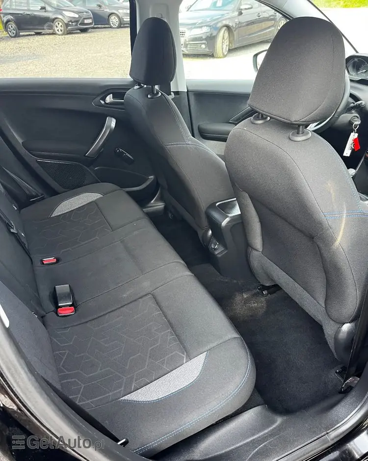 PEUGEOT 2008 PureTech 82 Allure