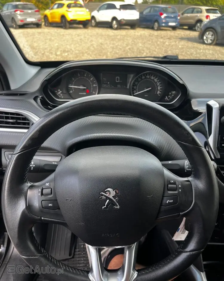 PEUGEOT 2008 PureTech 82 Allure