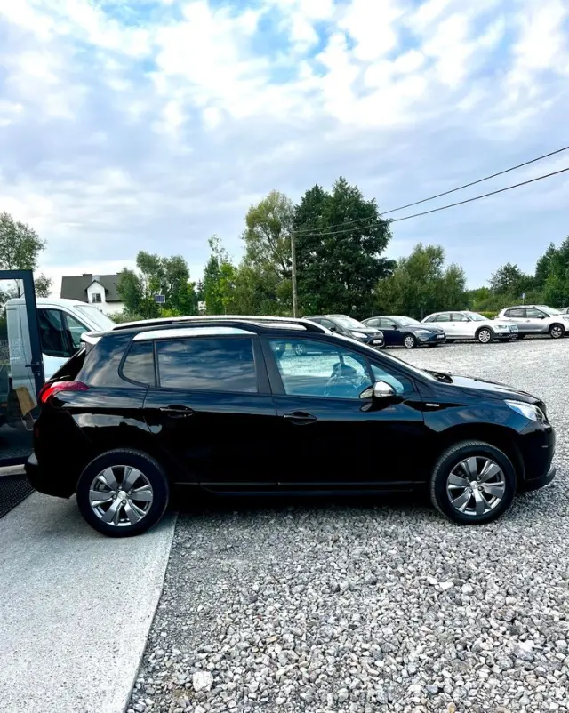 PEUGEOT 2008 PureTech 82 Allure
