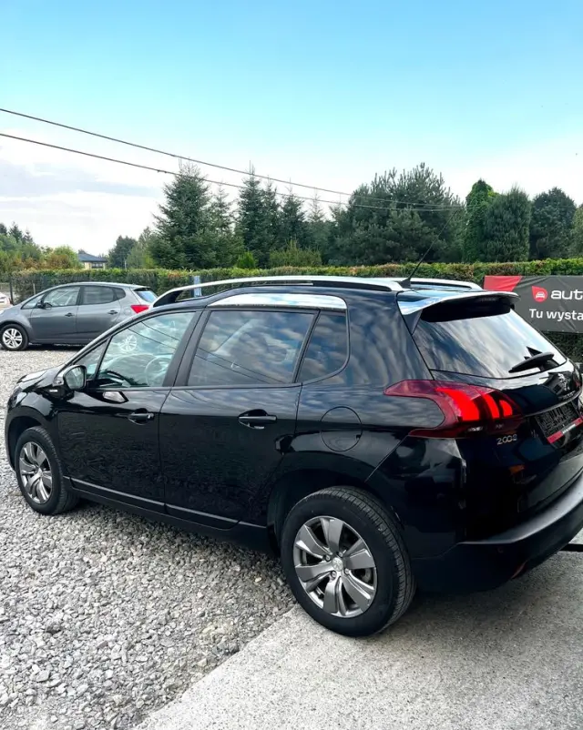 PEUGEOT 2008 PureTech 82 Allure