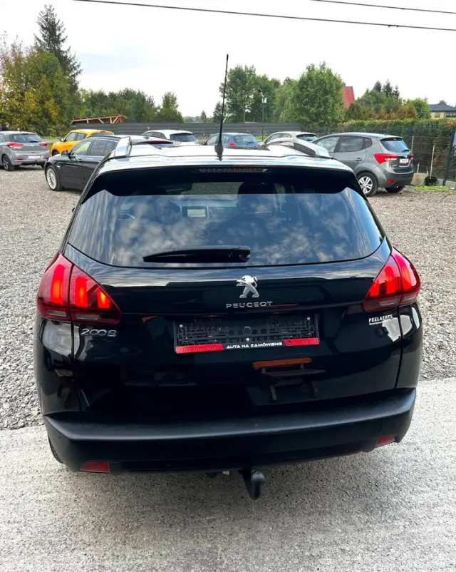 PEUGEOT 2008 PureTech 82 Allure