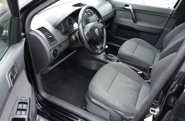 VOLKSWAGEN Polo 1.2 (70 KM) 5-d