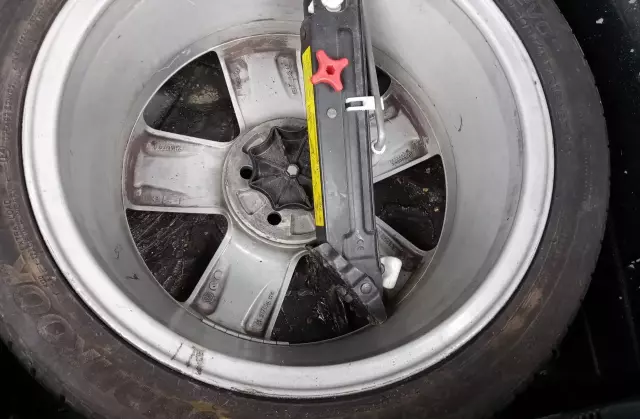 VOLKSWAGEN Polo 1.2 (70 KM) 5-d