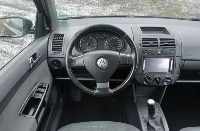 VOLKSWAGEN Polo 1.2 (70 KM) 5-d