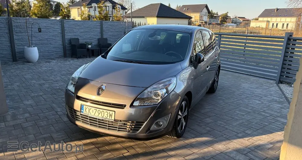 RENAULT Grand Scenic TCe 130 Bose Edition