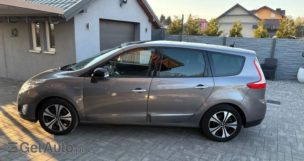 RENAULT Grand Scenic TCe 130 Bose Edition