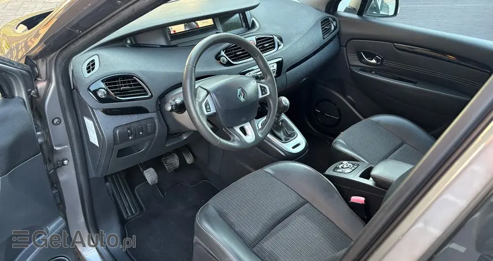 RENAULT Grand Scenic TCe 130 Bose Edition