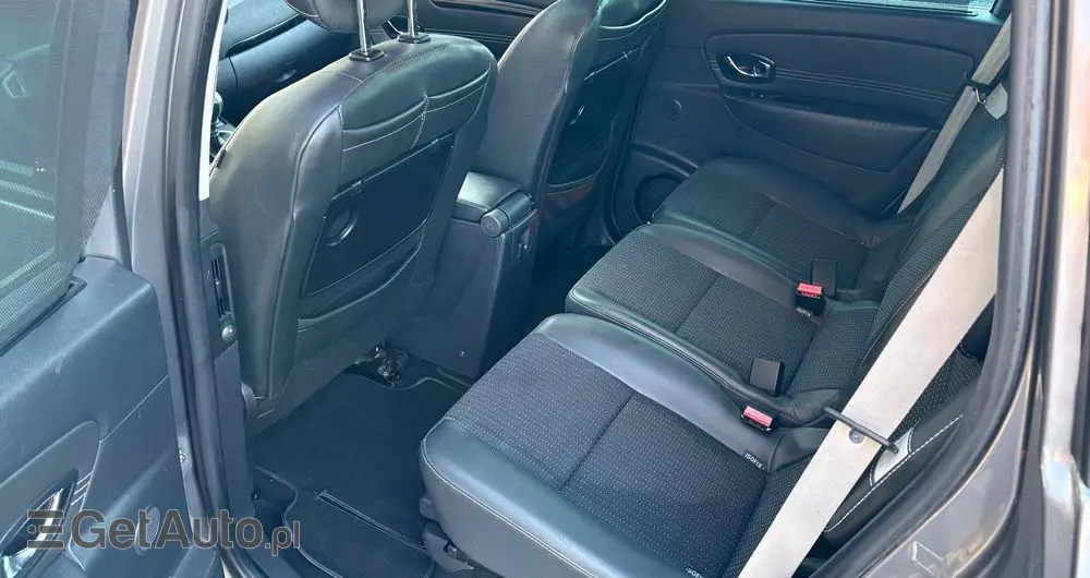 RENAULT Grand Scenic TCe 130 Bose Edition