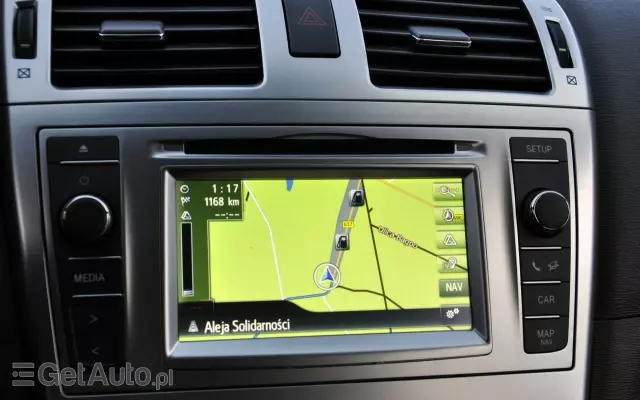 TOYOTA Avensis 1.8 Premium