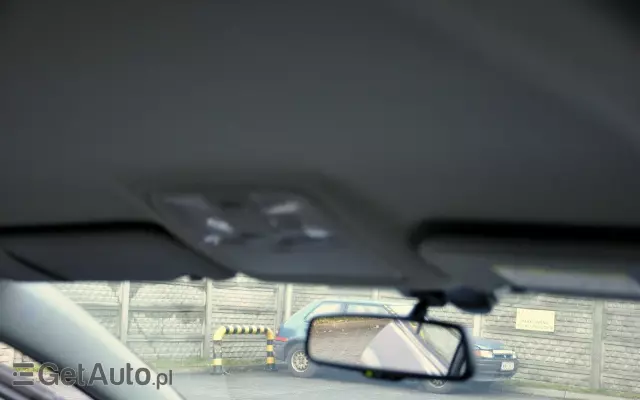 TOYOTA Avensis 1.8 Premium