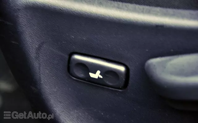 TOYOTA Avensis 1.8 Premium