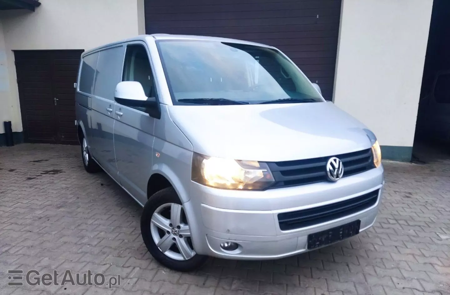 VOLKSWAGEN Transporter 