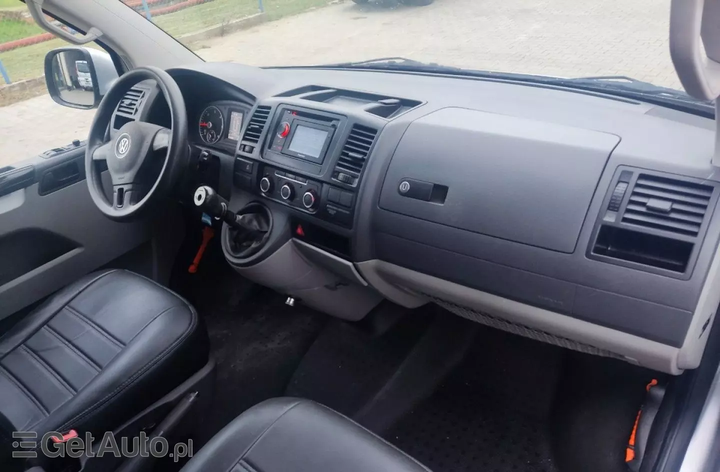 VOLKSWAGEN Transporter 