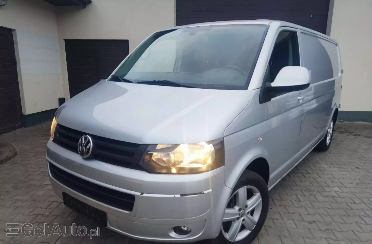 VOLKSWAGEN Transporter 