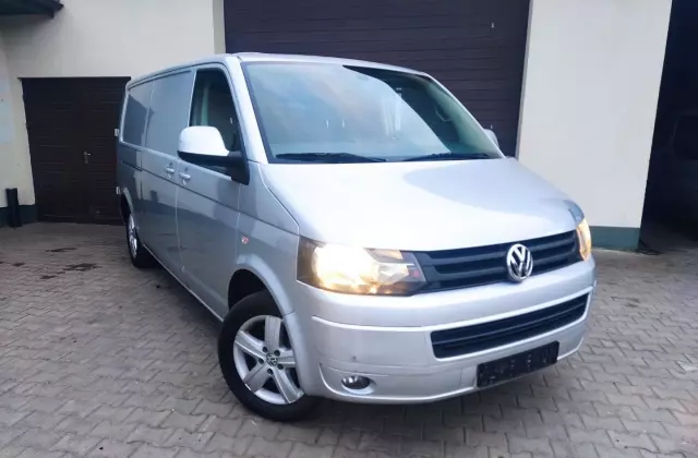 VOLKSWAGEN Transporter 