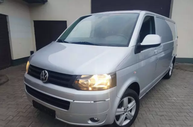VOLKSWAGEN Transporter 
