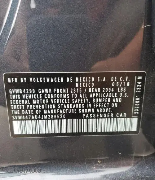 VOLKSWAGEN Golf 