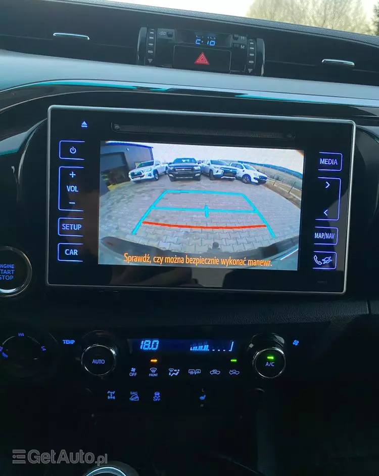 TOYOTA Hilux 2.4 D-4D Double Cab SR5 4x4