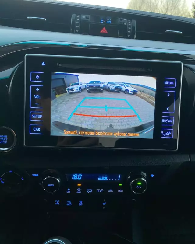 TOYOTA Hilux 2.4 D-4D Double Cab SR5 4x4