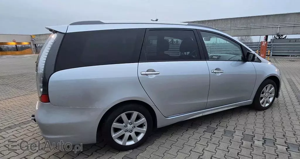 MITSUBISHI Grandis 