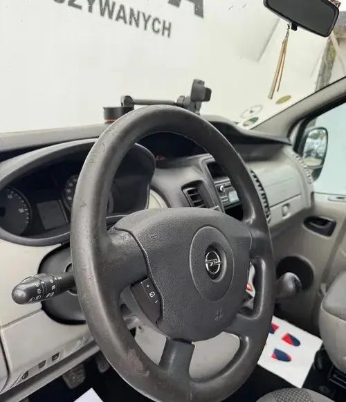OPEL Vivaro 
