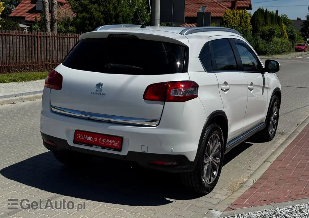 PEUGEOT 4008 