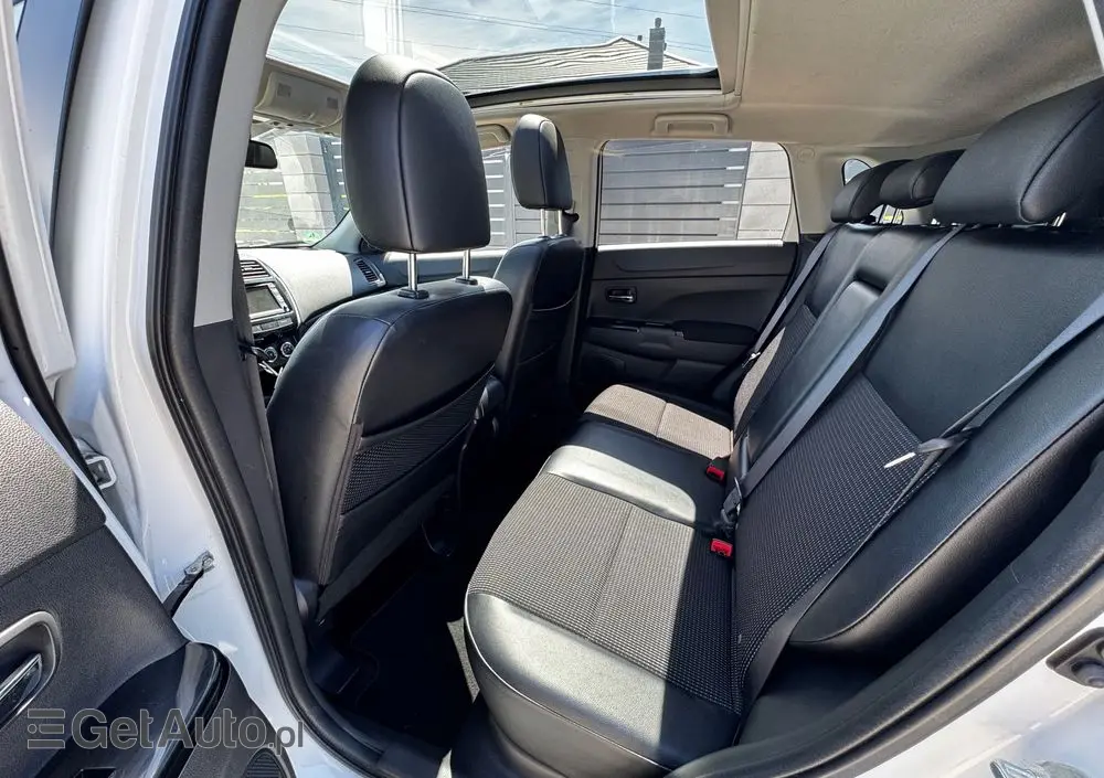 PEUGEOT 4008 