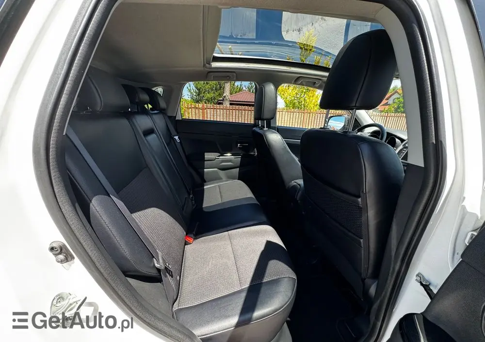 PEUGEOT 4008 