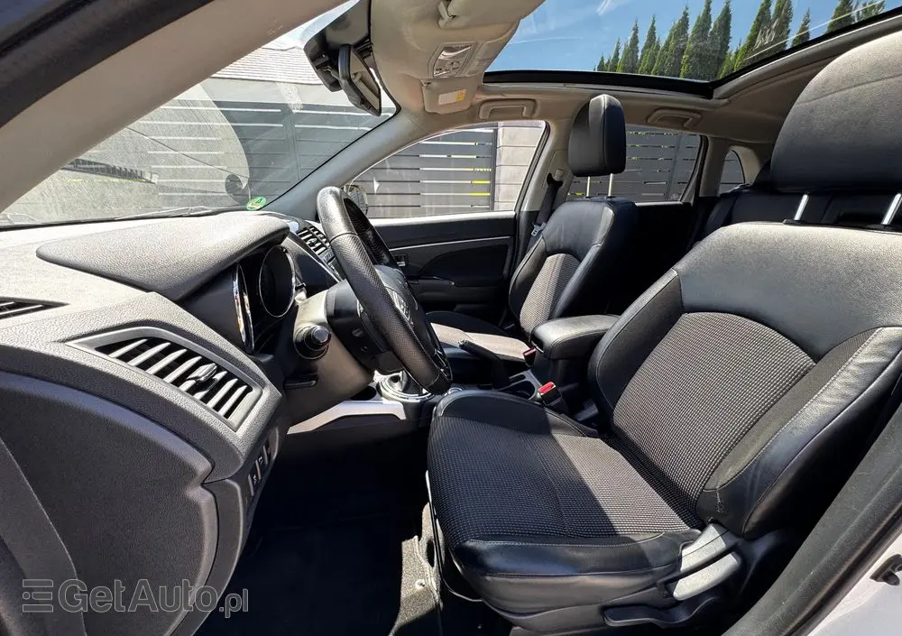 PEUGEOT 4008 