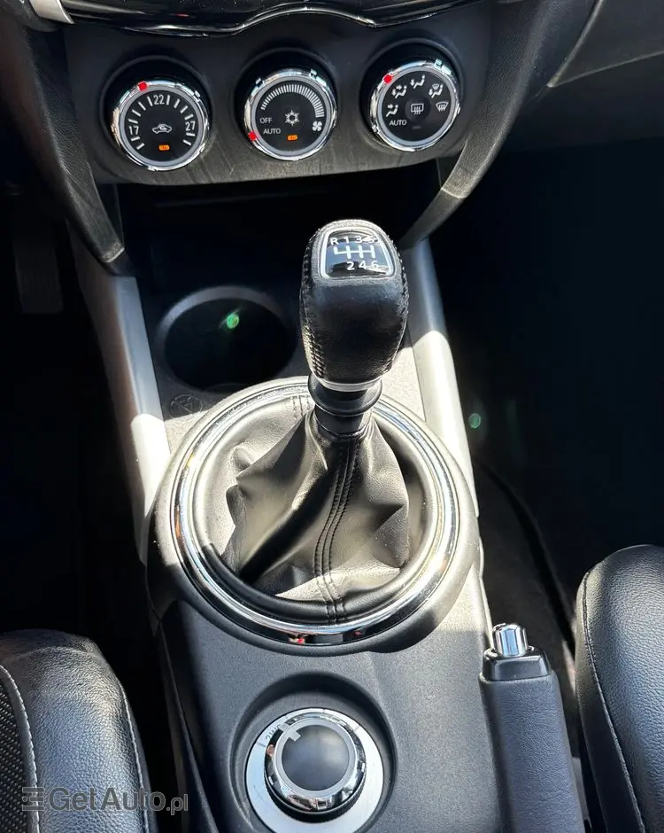 PEUGEOT 4008 