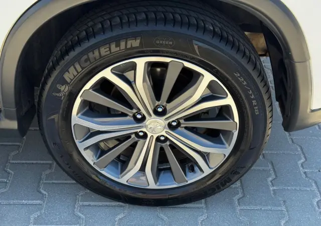 PEUGEOT 4008 