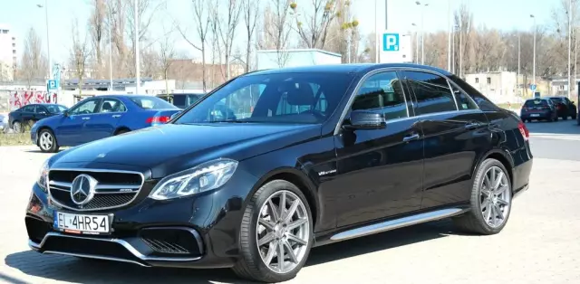 MERCEDES-BENZ Klasa E 