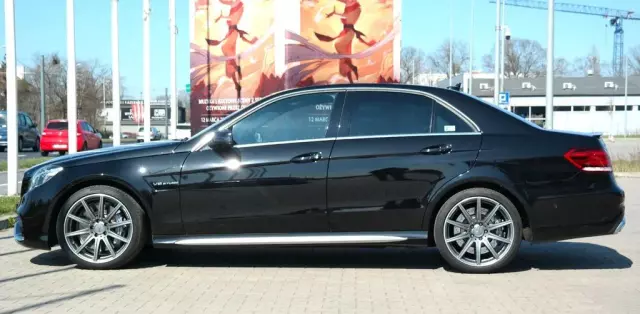 MERCEDES-BENZ Klasa E 